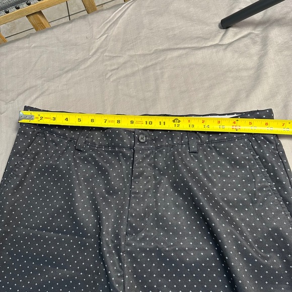 Greg Norman Golf Shorts Mens 38 Black Dry Performance Stretch Golf Shorts - Picture 5 of 8